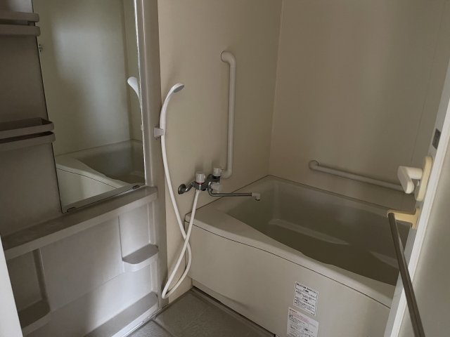 バス・シャワールーム　同物件別号室