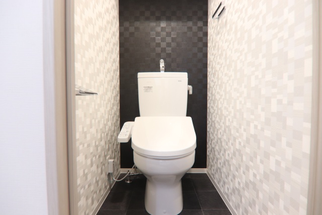 トイレ　※別室の参考写真の為、現況優先です。