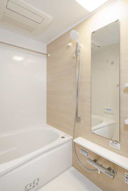 バス・シャワールーム　※写真は同タイプ住戸です。