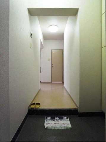 玄関　ネクサス巣鴨