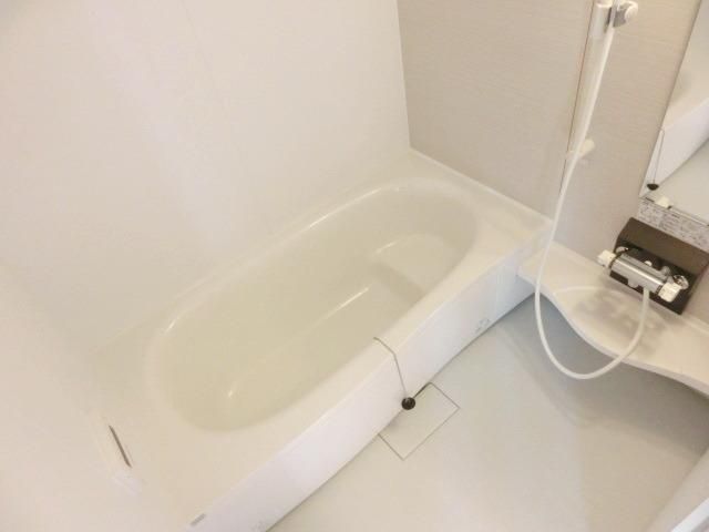 バス・シャワールーム　ゆったりバスルーム