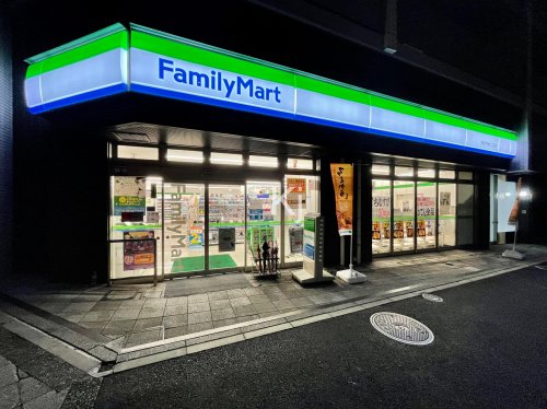 コンビニ　ファミリーマート 横浜戸部7丁目店（コンビニ）まで500m