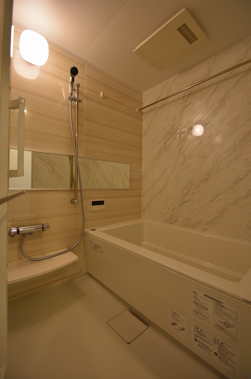 バス・シャワールーム