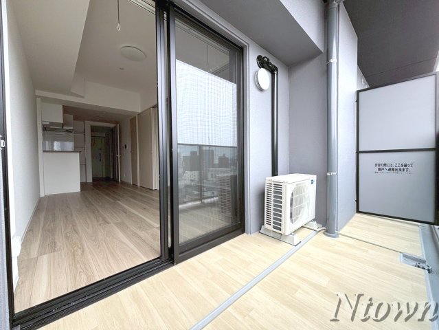 バルコニー　お洗濯にも便利なバルコニー付き