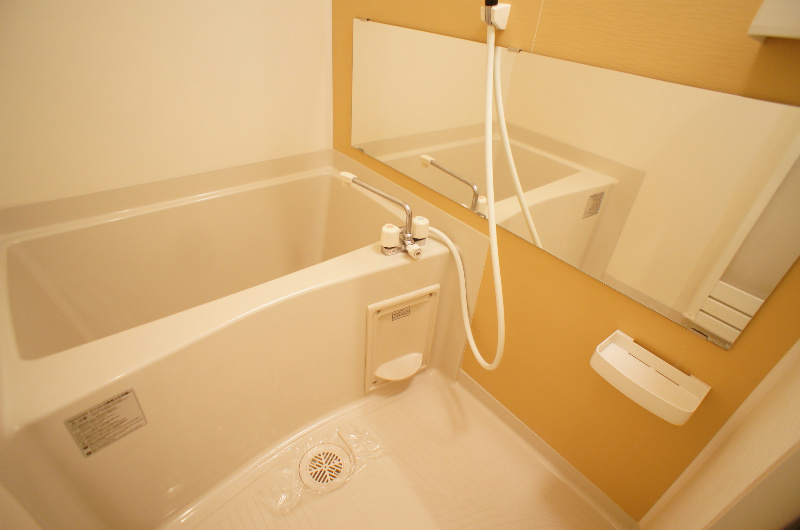 バス・シャワールーム　写真は別号室です。現況優先になります。