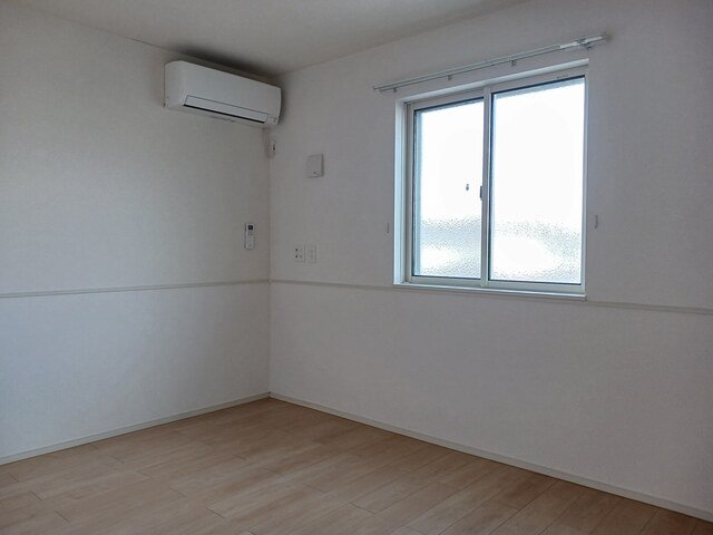 その他部屋・スペース　使い勝手のいい寝室です