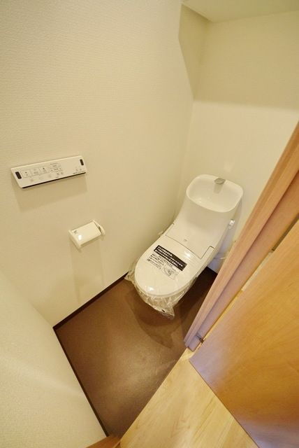 トイレ　★ウォシュレット付きのトイレです★