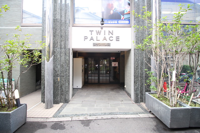 エントランス　エントランス