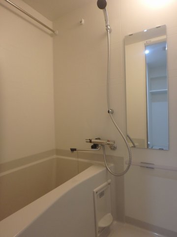 バス・シャワールーム　バスルーム