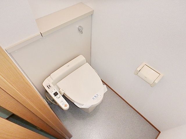 トイレ　★暖房洗浄便座★