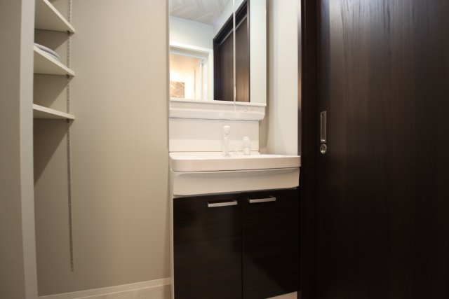 洗面設備　※別号室の参考写真のため、現状優先となります。