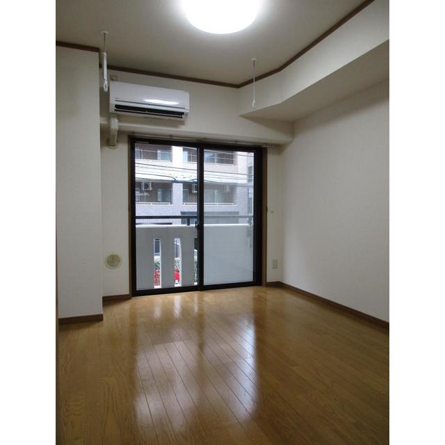 居室・リビング　★洋室ひろびろ６．５帖★