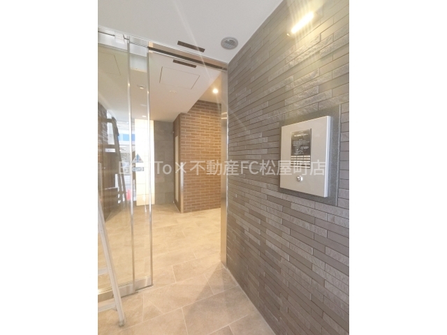 エントランス　マンション共用部分（オートロック）