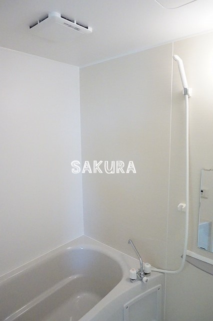 バス・シャワールーム　日々の疲れを癒すお風呂です♪