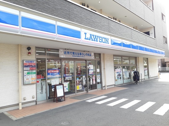 コンビニ　ローソン（コンビニ）まで500m