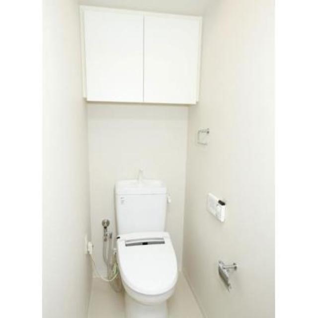 トイレ　※写真は同タイプ住戸です。