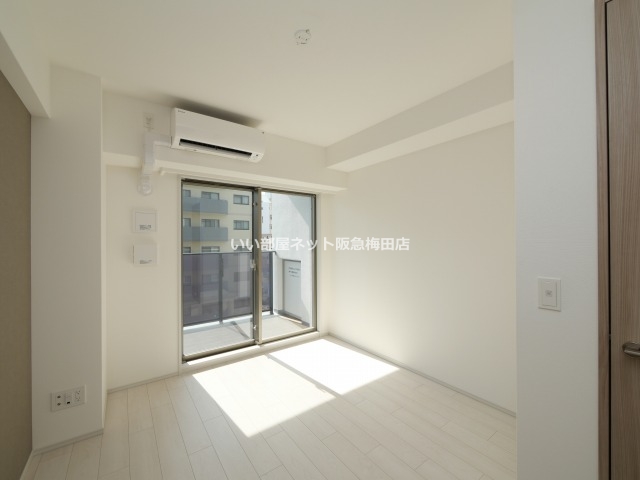 居室・リビング　画像と現状が異なる場合は現状優先となります。