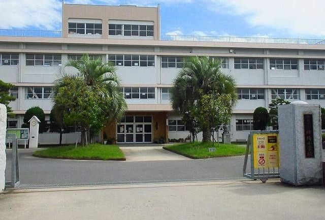 小学校　神埼小学校（小学校）まで500m