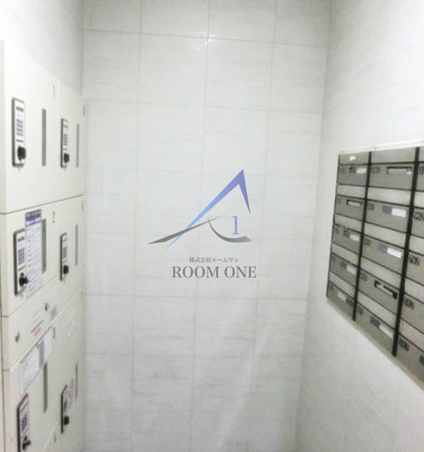 その他共有部分　宅配ボックスと集合ポストです。