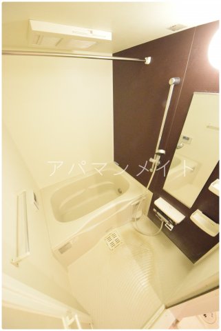 バス・シャワールーム　追い焚き機能付き