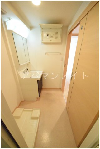 その他設備　室内洗濯機置き場になります。