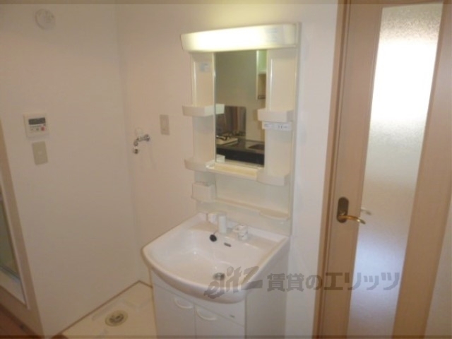 洗面設備　独立洗面台