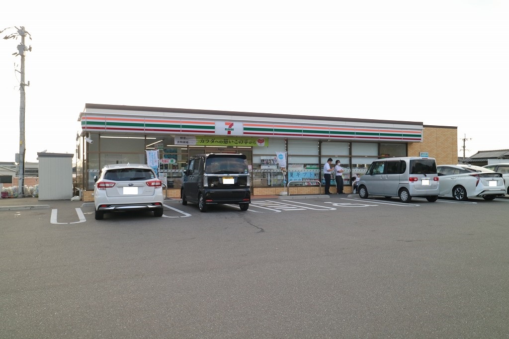 コンビニ　セブンイレブン 須恵新原店（コンビニ）まで289m