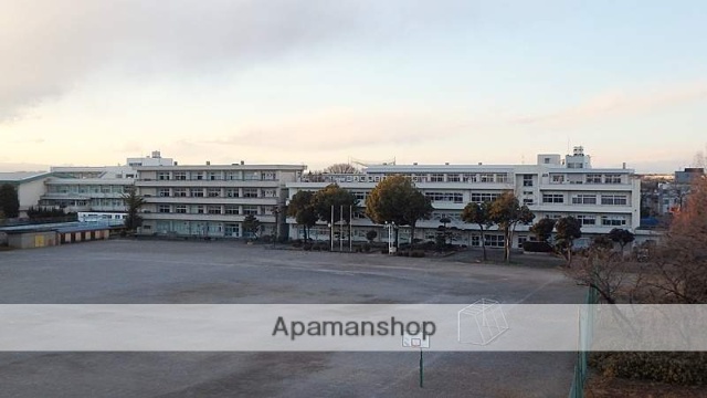 中学校　上尾市立太平中学校（中学校）まで816m