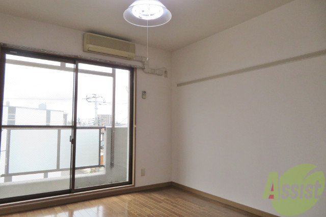 居室・リビング　７．５帖のお部屋になります。キレイなお部屋でした。