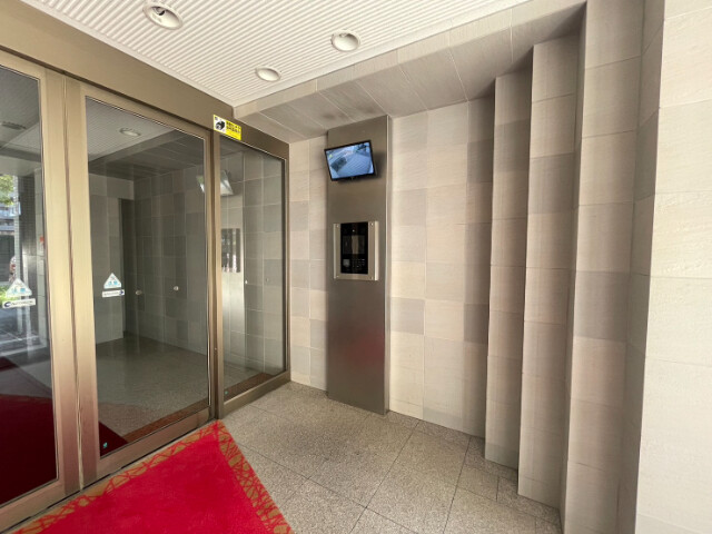 エントランス　オートロック