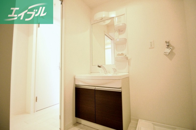 洗面設備　同タイプです