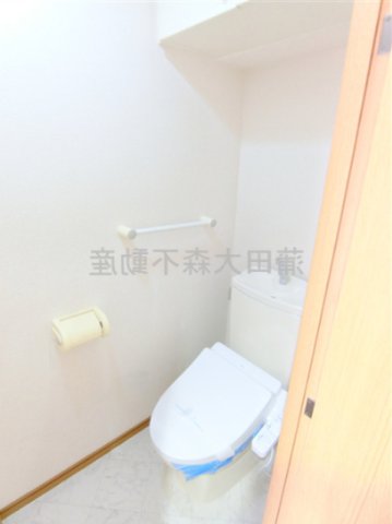 トイレ　トイレ　戸棚付き