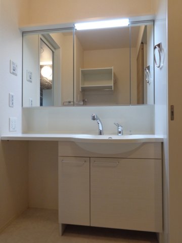 洗面設備　脱衣スペースもあります