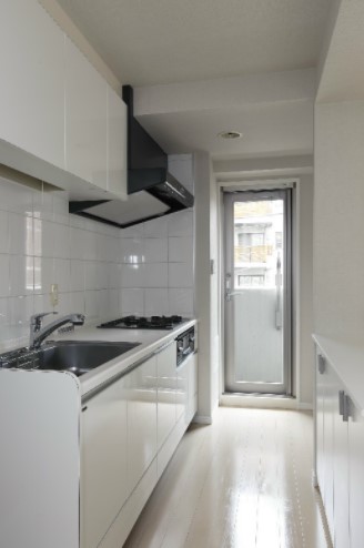 キッチン　別部屋参考写真です