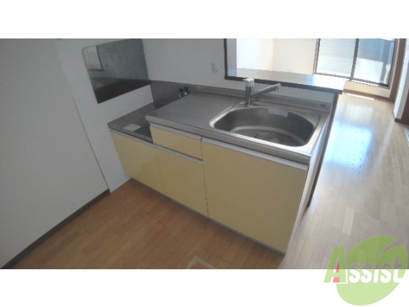 キッチン　キッチンはこちら。調理スペースが確保されています。