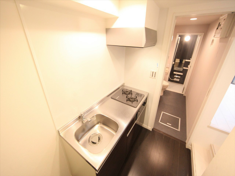 キッチン　システムキッチン（ガス2口）冷蔵庫・レンジ等ご用意できます