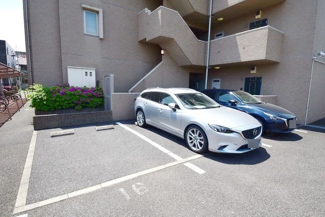 駐車場　★駐車場です。