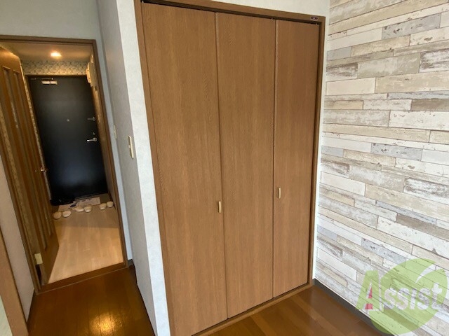 収納　大きめのクローゼットです。中はどうなっているのでしょうか。