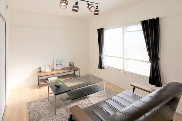 居室・リビング　モデルルームの写真です