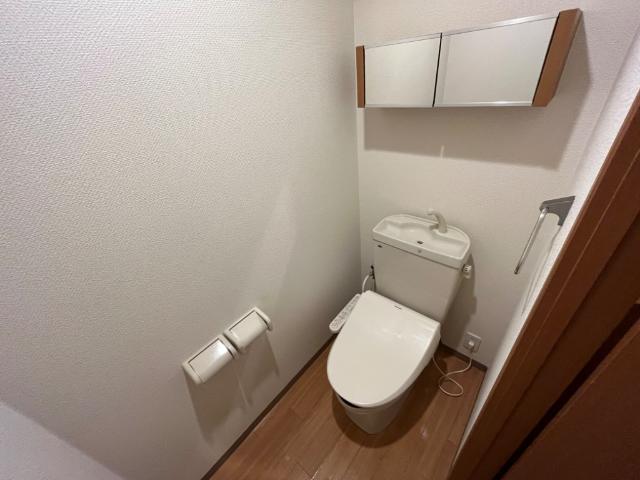 トイレ　シャワー付トイレ