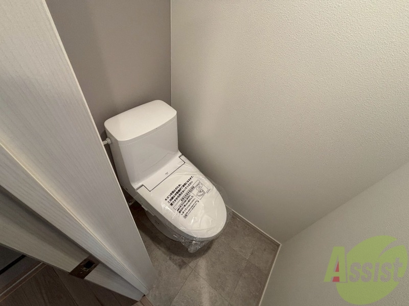 トイレ　こちらはトイレです。清潔感があり、安心して使用できます。