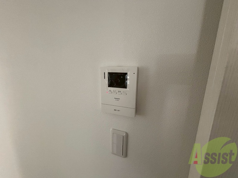 セキュリティ　ＴＶモニター付インターホンです。来客者の顔が見えるので安心！