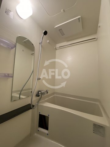 バス・シャワールーム　プレサンス天神橋六丁目ヴォワール　バスルーム