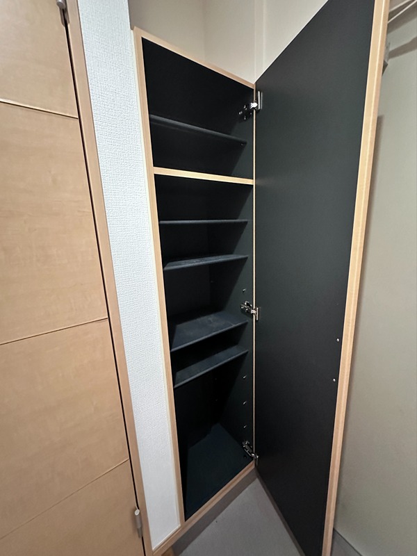 収納　シューズボックス