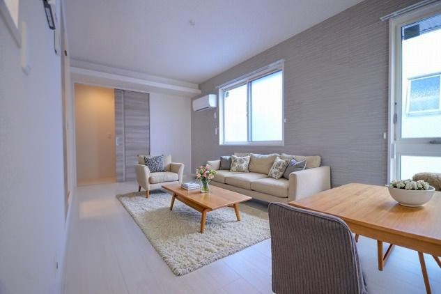 居室・リビング　ＣＧで家具等を配置したもので家具等は含まれません。