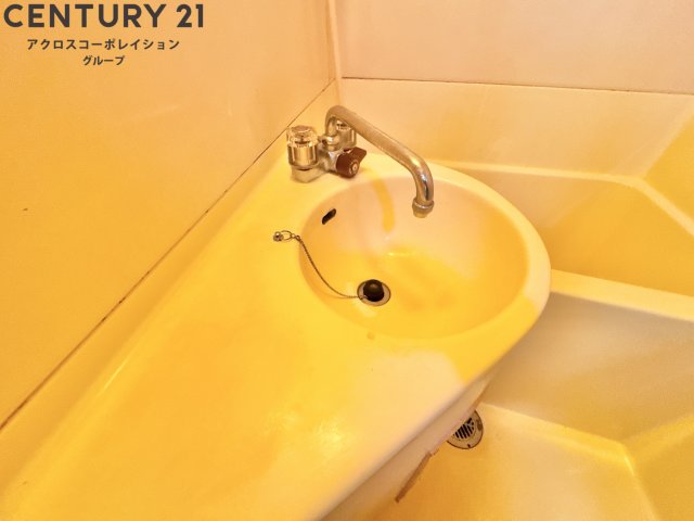 洗面設備　浴室に洗面台があります