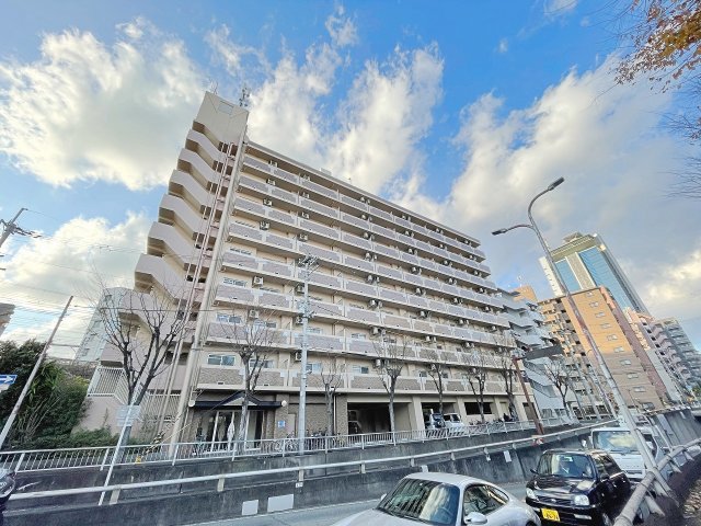 建物外観　大きな外観です