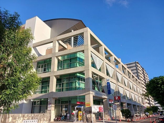 郵便局　那覇中央郵便局（郵便局）まで500m