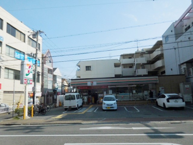 コンビニ　セブンイレブン尼崎南塚口2丁目店（コンビニ）（コンビニ）まで212m
