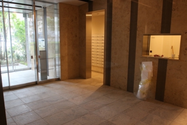 エントランス　ロビー